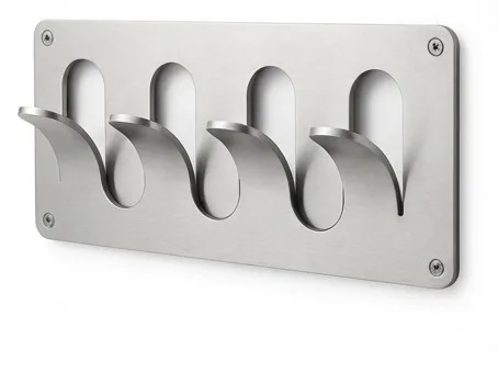 Plié 01 — porte-manteaux mural en inox plié